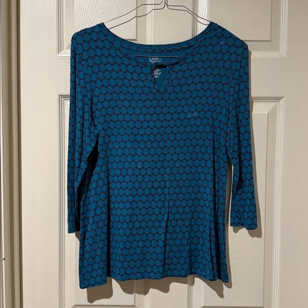 Croft & Barrow- medium Teal Geometric 3/4 Sleeve Top